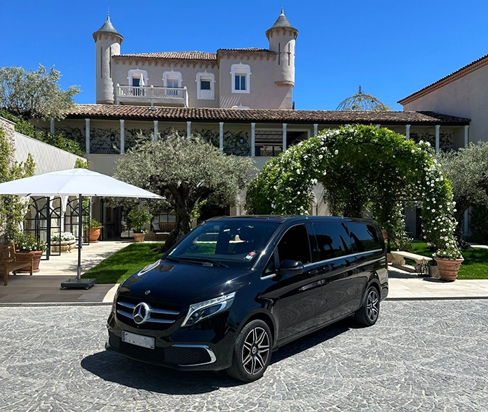 Services de chauffeur privé VTC en van et berline Côte d'Azur et Alpes